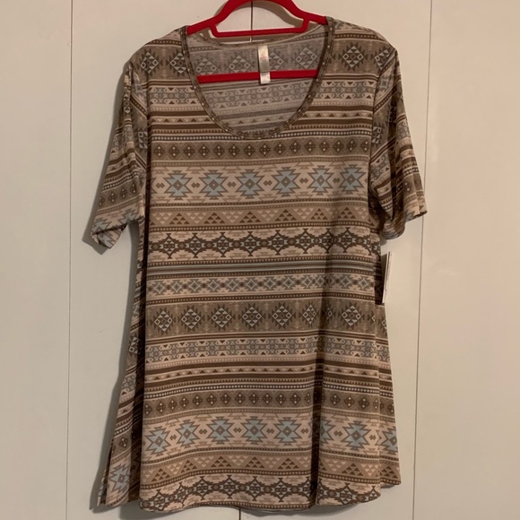 LuLaRoe Tops - Perfect T